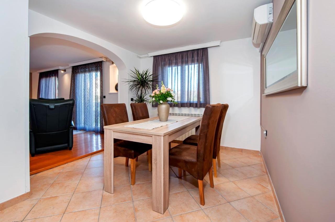 Cerin Apartment Rovinj Exterior photo