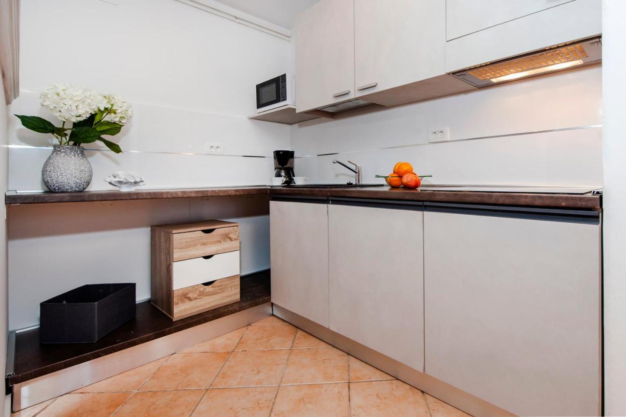 Cerin Apartment Rovinj Exterior photo